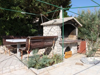 Apartment Two bedroom apartment near beach Kustići, Pag A-6376-f - Outdoor photo 8