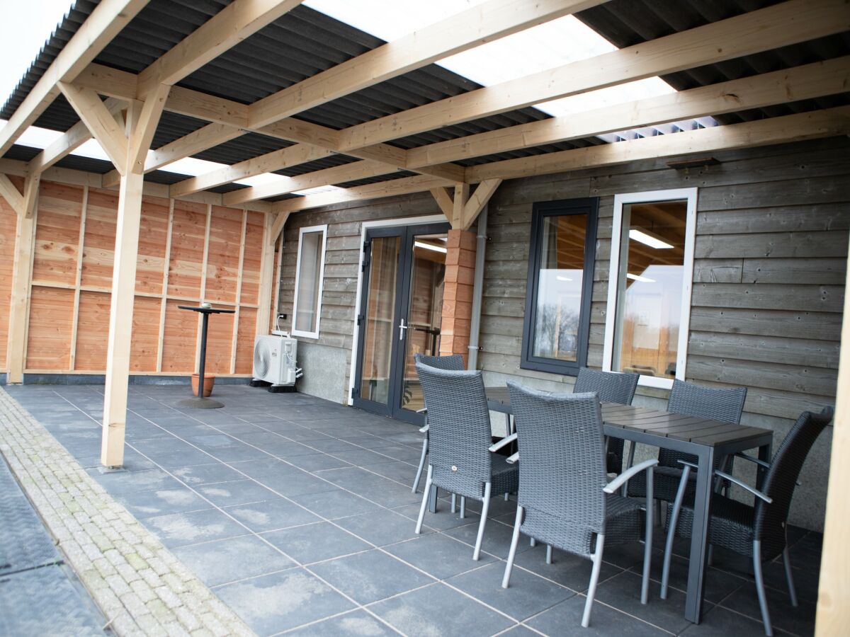 Holiday house Spacious holiday home in Oirschot near forest - Outdoor photo 4