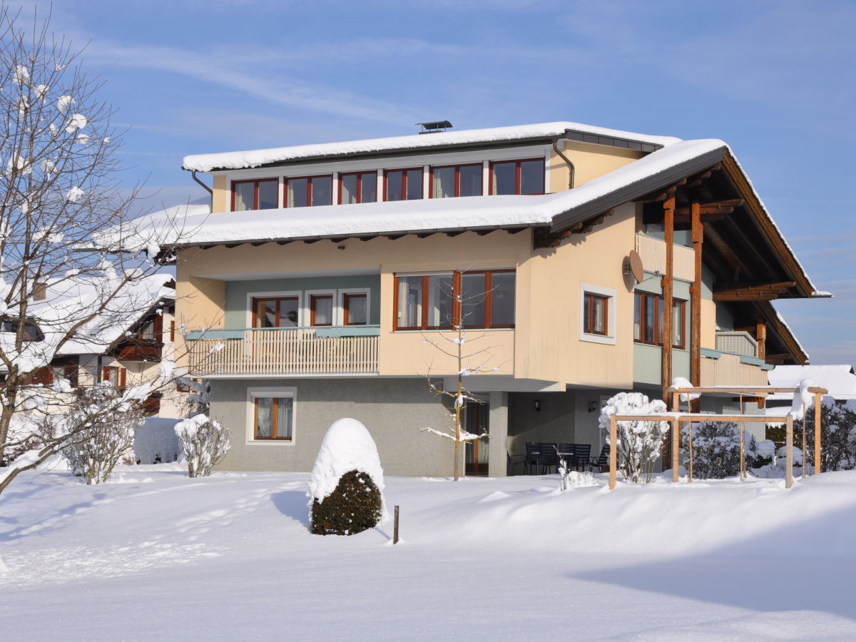 Holiday apartment Mittagskogel - am Faaker See, Villa Karglhof - Outdoor photo 5