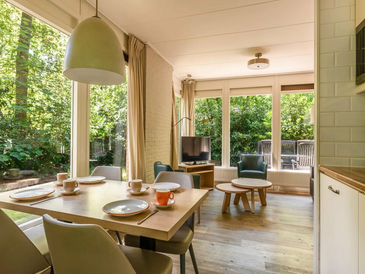 Holiday park Stylish Forest Bungalow for 4 in the Veluwe