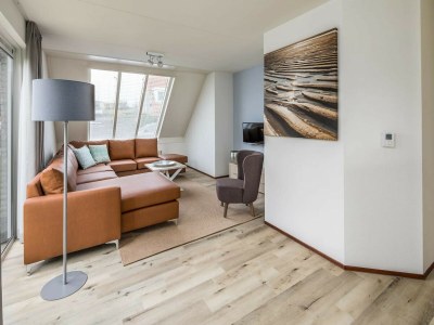 Holiday park Bungalow with Private Sauna by the Coast - Features photo 3