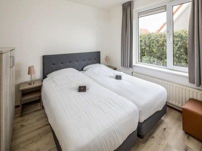 Holiday park Bungalow with Private Sauna by the Coast - Features photo 4