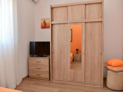 Apartment One Bedroom Apartment with Terrace & Garden View - Features photo 10