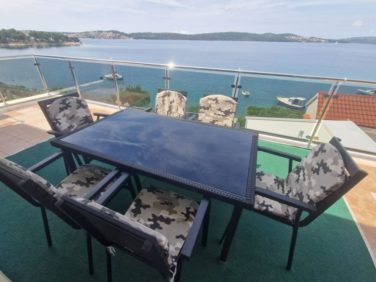 Apartment Three-Bedroom Apartment With Sea View (A2)