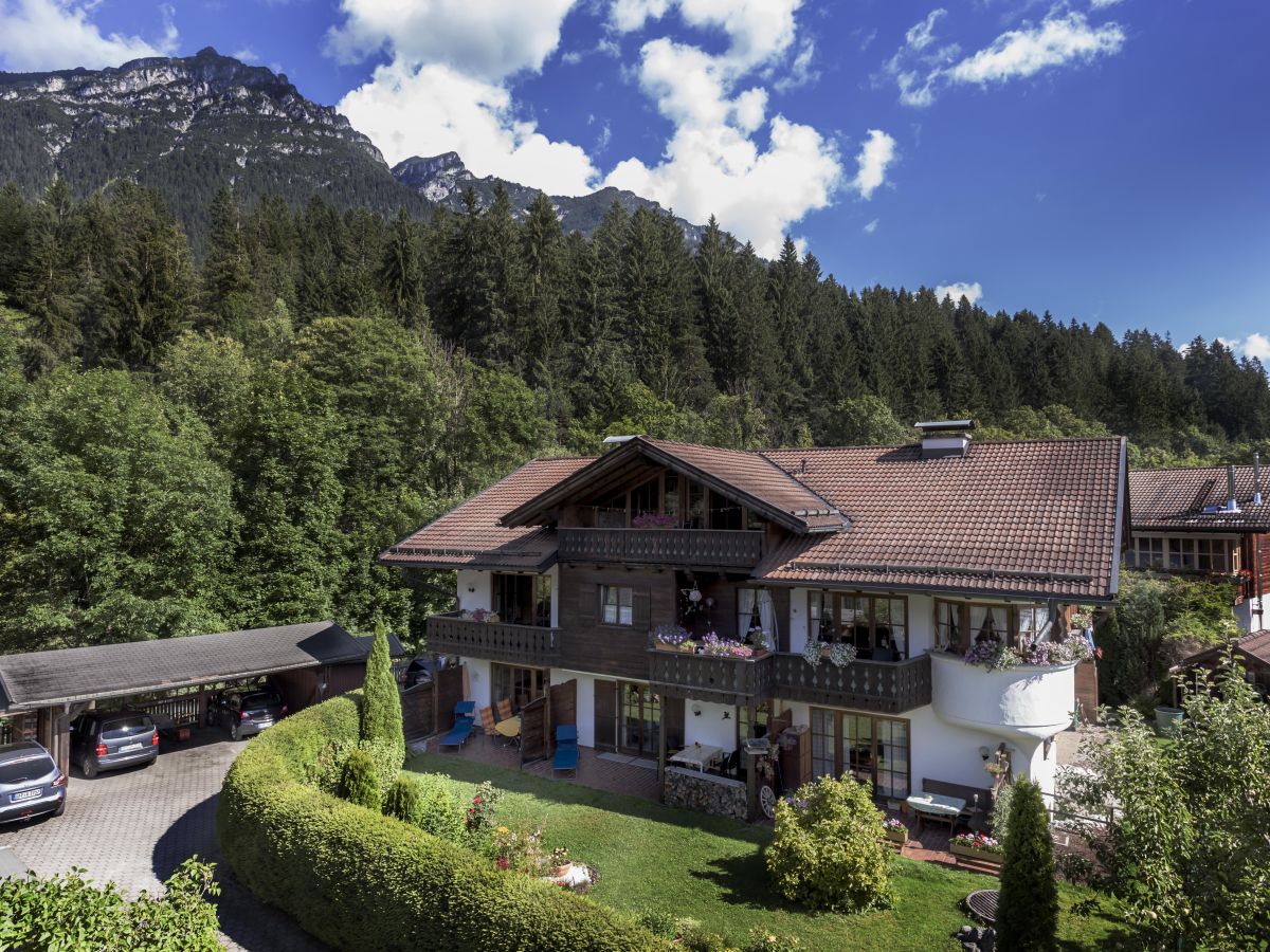 Holiday apartment Apartment 2 - An der Loisach