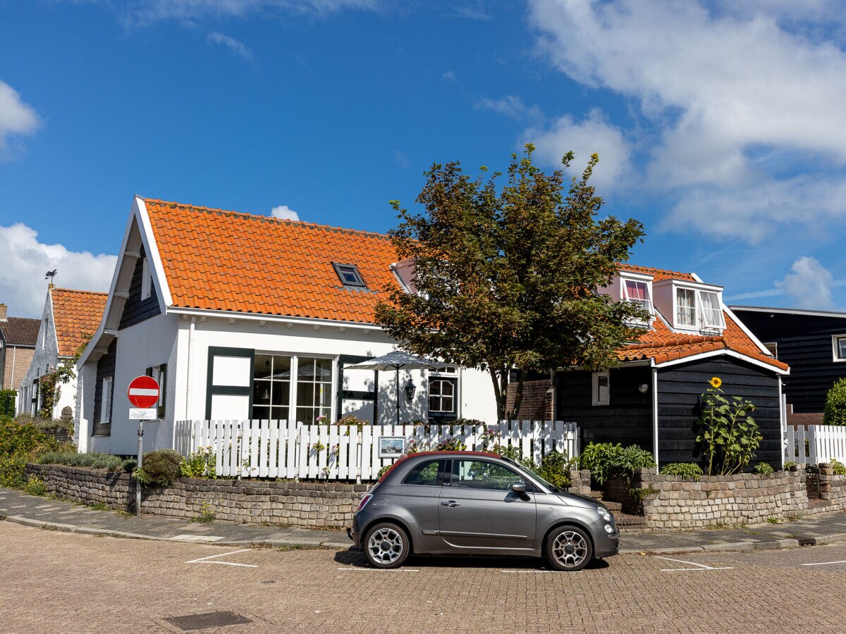 Holiday house Beatrixstraat 23 - Outdoor photo 2
