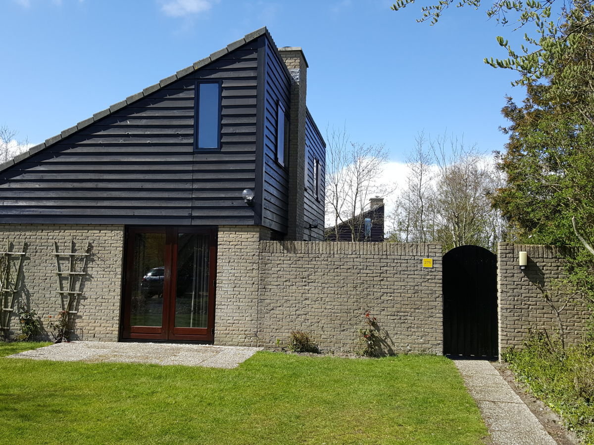 Bungalow Luxury bungalow on Texel - Outdoor photo 2