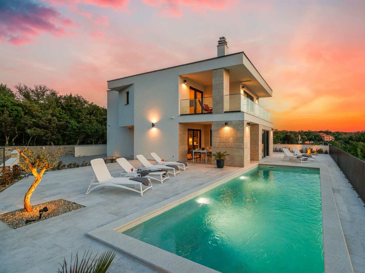 Villa Villa AMARIS with private heated pool