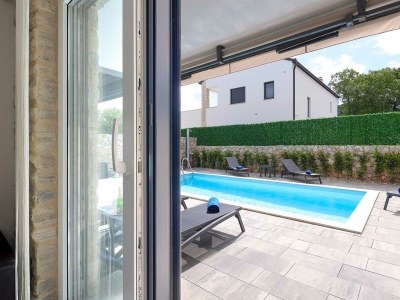 Holiday house Holiday house ZOROO with private pool - Features photo 14