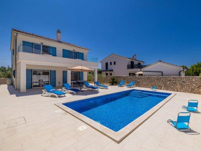 Holiday house Holiday house DAN with private pool in Kras - Holiday house