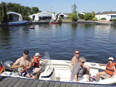 Bungalow Comfortable bungalow and boat rental - Environment photo 22
