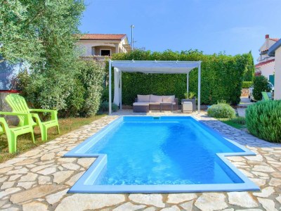 Holiday house Holiday house NIKA with pool and jacuzzi - Outdoor photo 3