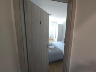Apartment Rooms Burnum - Double Room 4 - Features photo 10