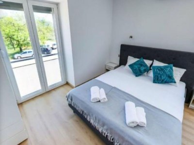 Apartment Rooms Burnum - Double Room 4 - Features photo 16
