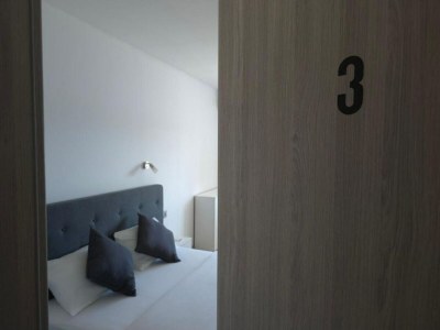 Apartment Rooms Burnum - Double Room 5 - Features photo 19