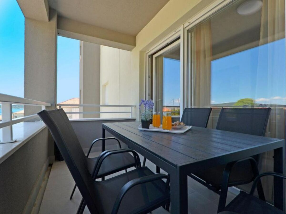 Apartment Apartment Sunshine Trogir - Three Bedroom Apartment with Balcony - Outdoor photo 5