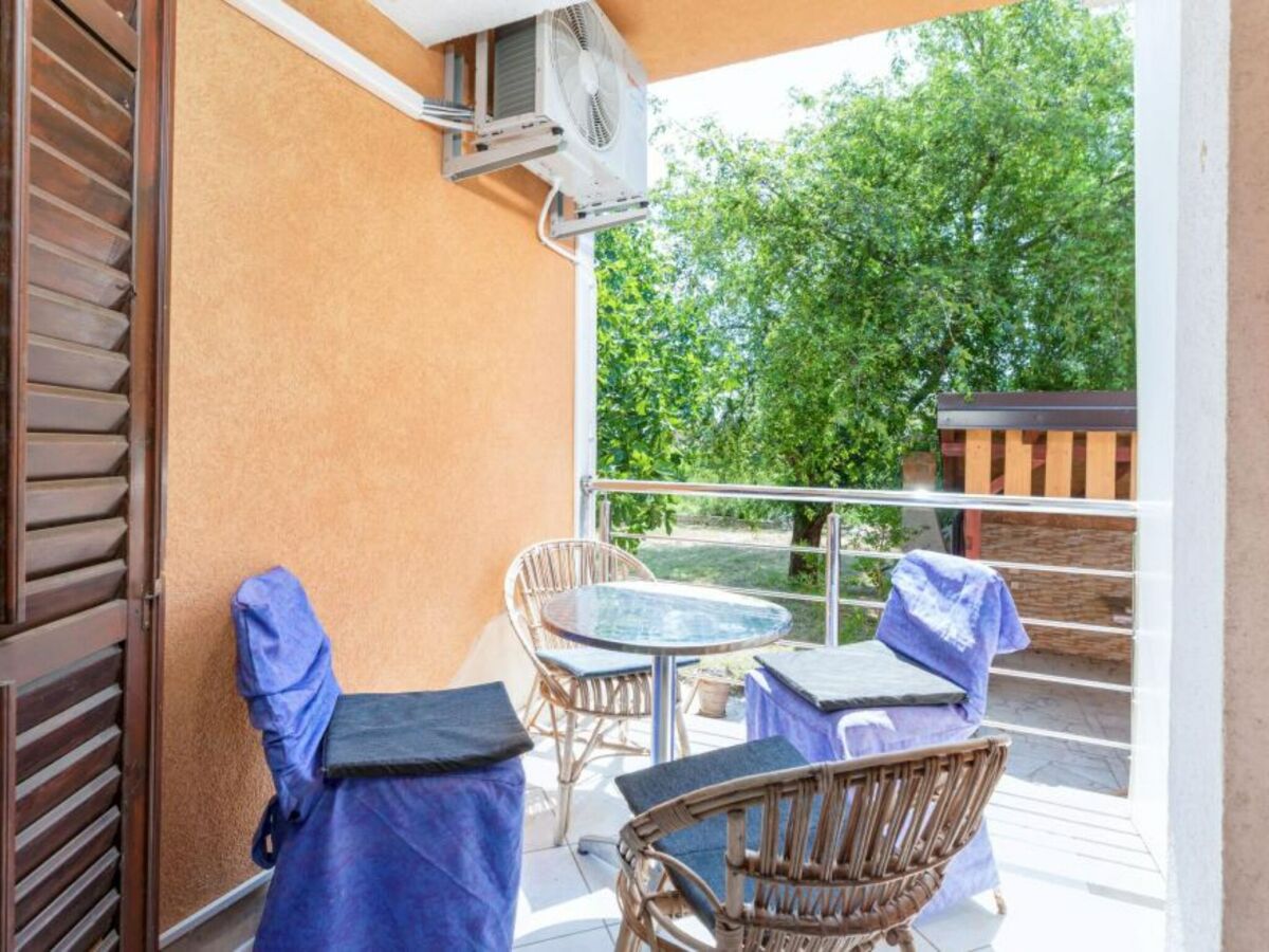 Apartment Apartments Manda - Double Room With Terrace (A6)