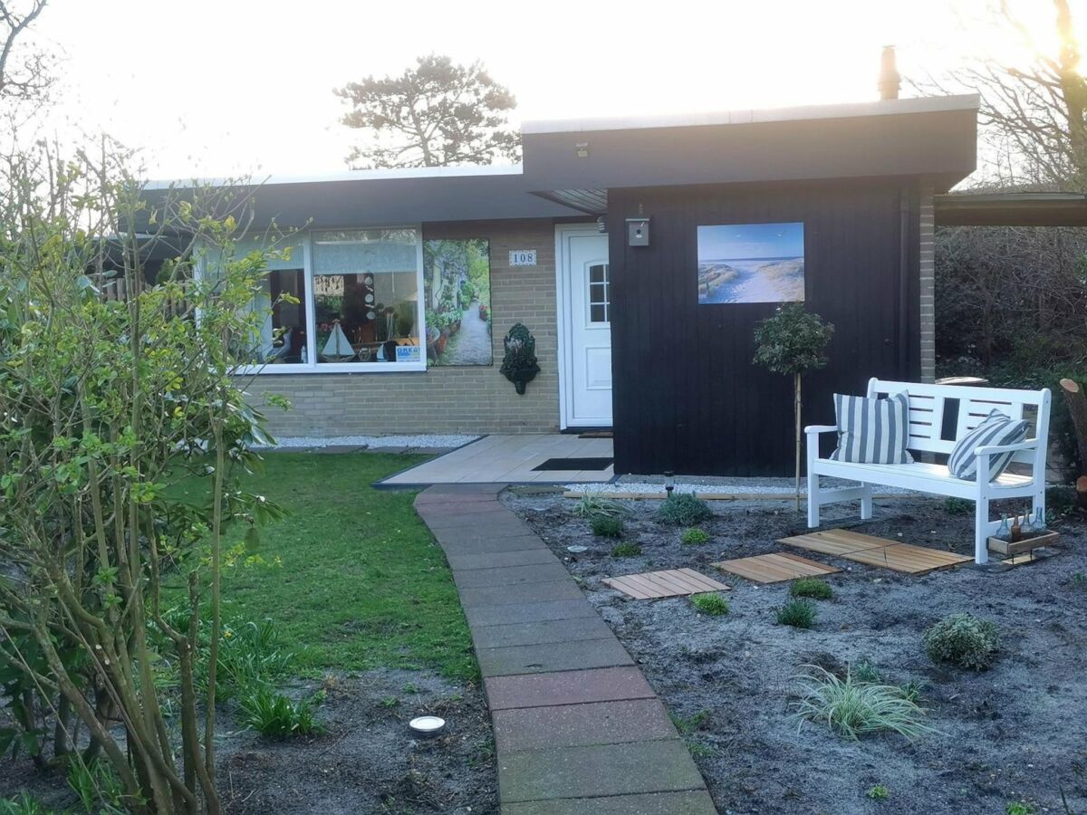 Holiday house Einladender Bungalow mit privatem Garten - Outdoor photo 3