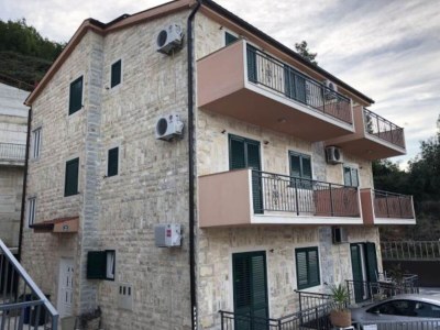 Apartment Apartmani Villa Borzic - One Bedroom Apartment with Terarce and Sea View in Riviera Omiš - Apartment