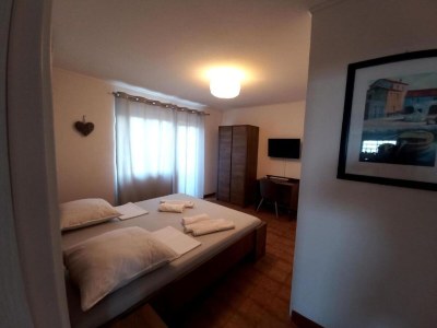 Apartment Pansion Stones Murter - Double Room ( A5 ) - Features photo 3