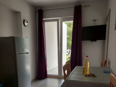Apartment Beach House Žuljana - Two Bedroom Apartment with Terrace 3 - Features photo 5