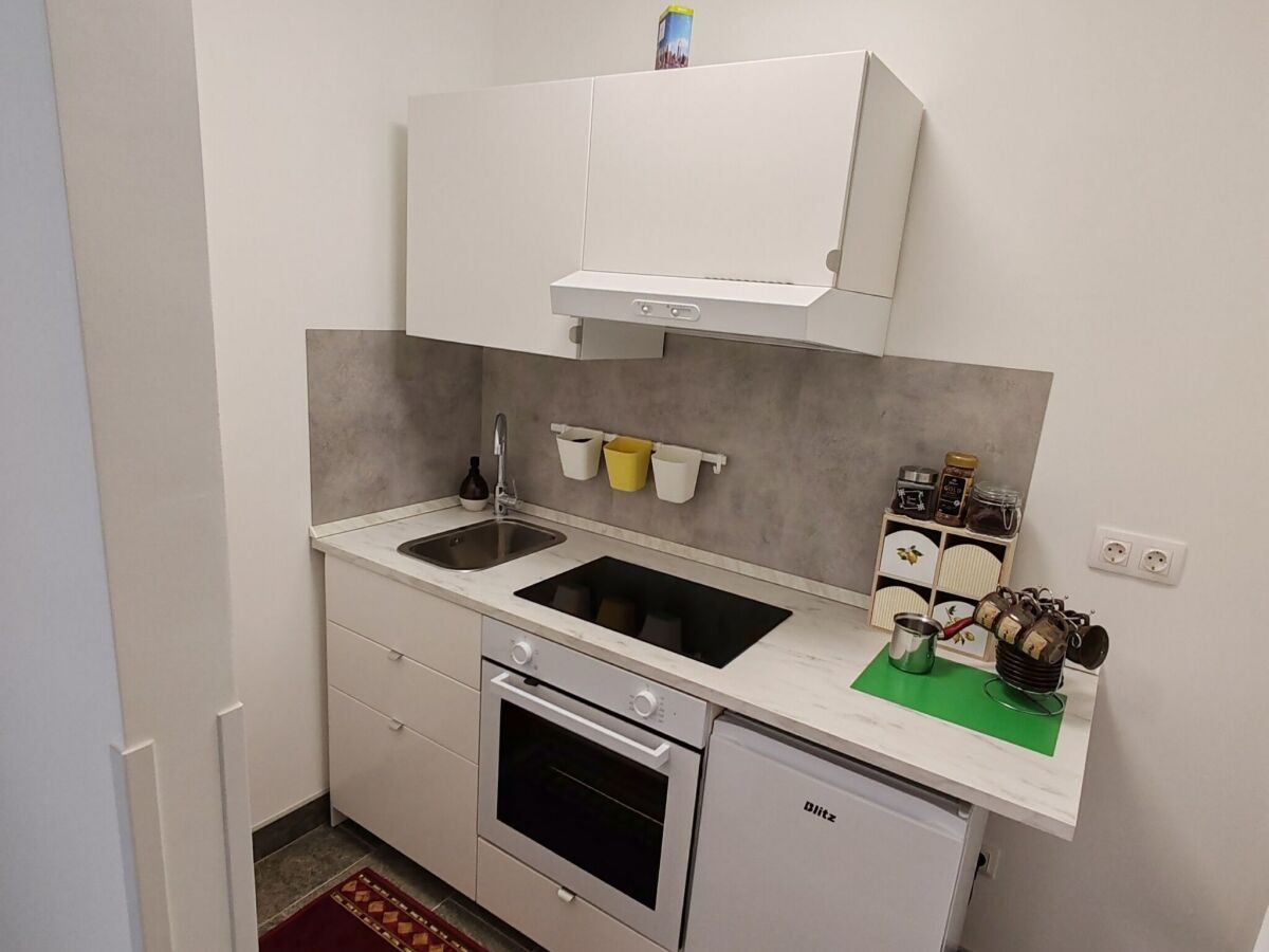 Apartment Studio Apartment Enter - Studio Apartment With Terrace - Features photo 2