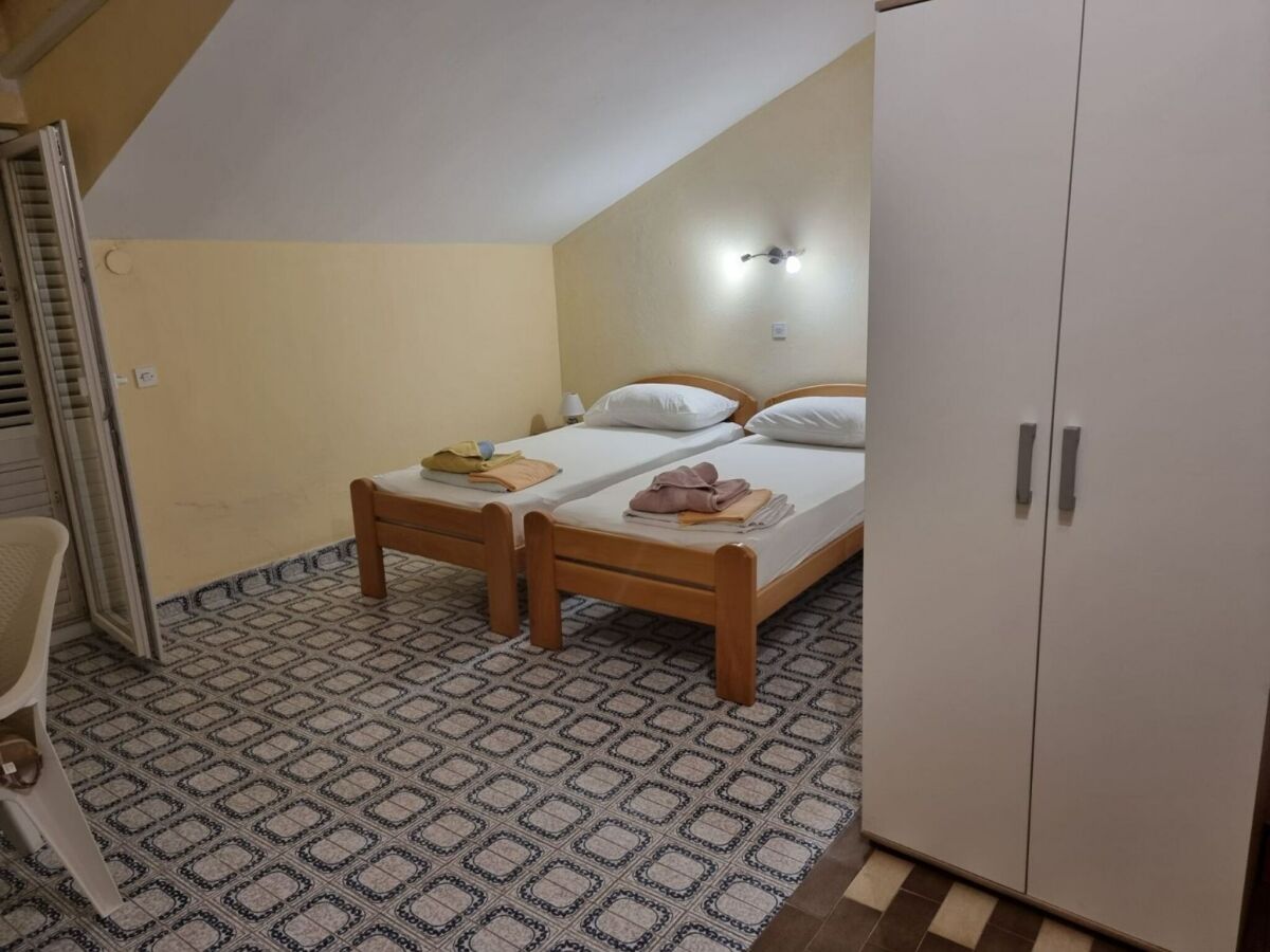 Apartment Apartments Željka - Studio Apartment with Terrace (7) - Features photo 2
