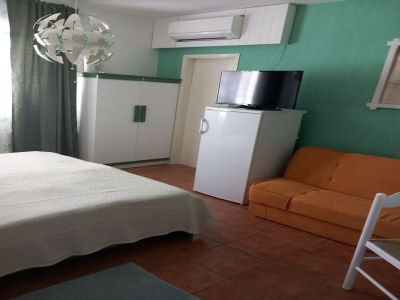 Apartment Guest House Green Corner Supetarska Draga - Triple Room with Terrace and Sea View - Outdoor photo 18