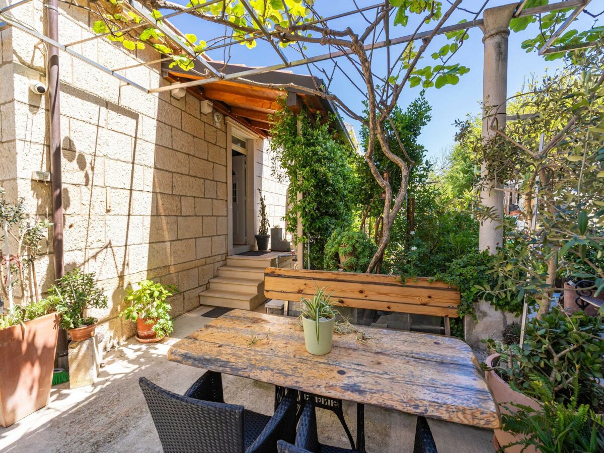 Apartment Apartments and Room Frane- Standard Studio with Terrace