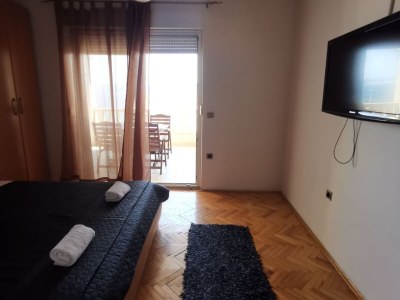 Apartment Three Bedroom Apartment with Terrace and Sea View - Features photo 13