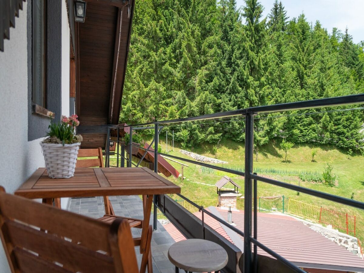 Apartment Green Area Apartments Kremžar - Attic Apartment With Balcony - Outdoor photo 2