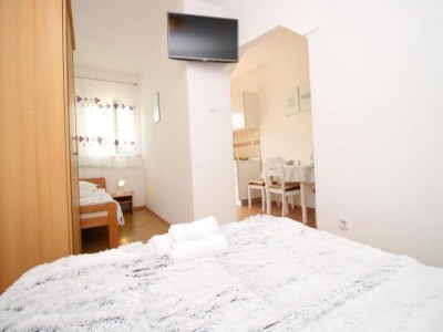 Apartment Apartment Butković - Studio Apartment (A1) - Features photo 6