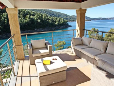 Villa Beachfront Luxury Villa with Private Pool and Stunning Sea Views - Outdoor photo 7