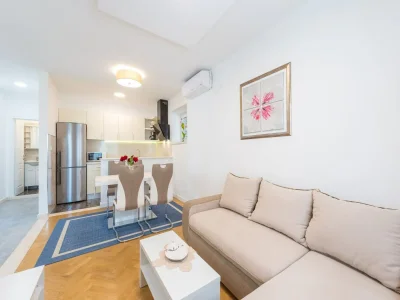 Apartment Apartments Lucija - Two Bedroom Apartment with Balcony and Sea View - Features photo 6