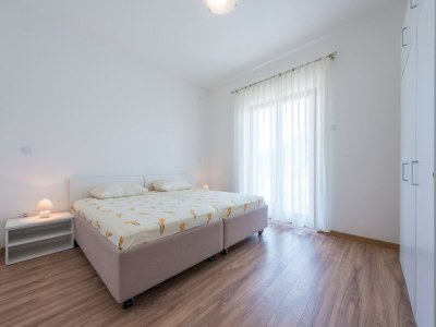 Apartment Apartments Lucija - Two Bedroom Apartment with Balcony and Sea View - Features photo 19