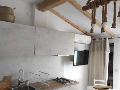 Apartment Modern Beachfront Apartments near Šibenik - Classic  Studio Apartment with Balcony and Sea View - Features photo 14