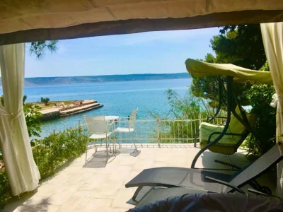 Holiday house Beach House - 2m from beach - Three Bedroom House - Outdoor photo 4