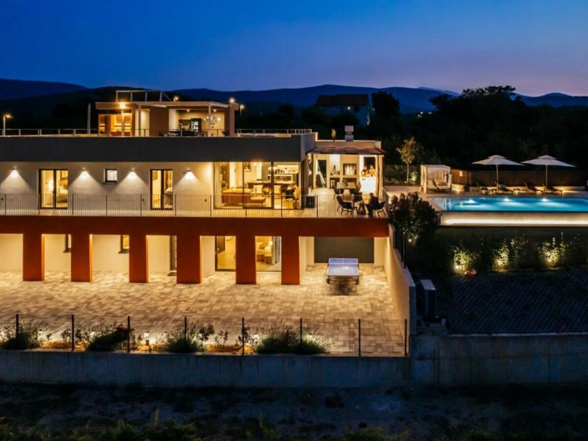 Villa Luxury Villa Lara with Heated Pool, Hot-Tub and Sauna - Six Bedroom Villa with Pool - Outdoor photo 2