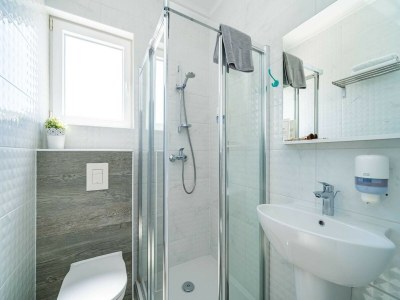 Apartment Apartments Villa Lukas - ''No.10'' Gallery Studio Apartment with Balcony and Sea View - Features photo 8