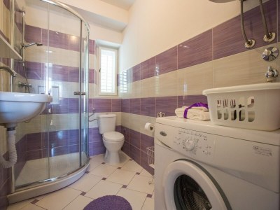Apartment Guest House Gugily- Double Room with Shared Bathroom - Features photo 21