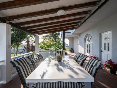 Holiday house House Rose with Garden and Pool - Three Bedroom House in Ljubac - Holiday house