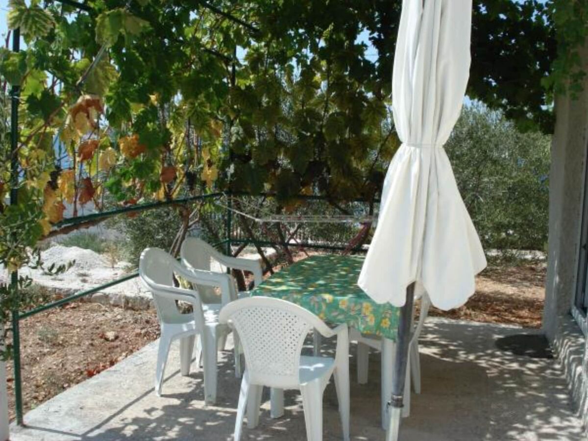 Apartment Apartments Radacic - Two Bedroom Apartment With Terrace And Sea View (A1)