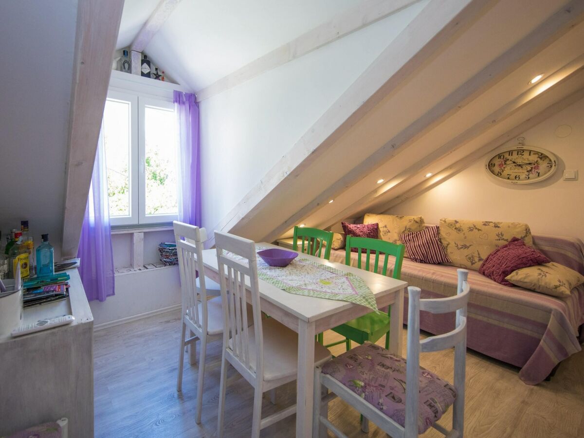 Apartment Guest House Gugily - Three Bedroom Apartment with City and Sea View
