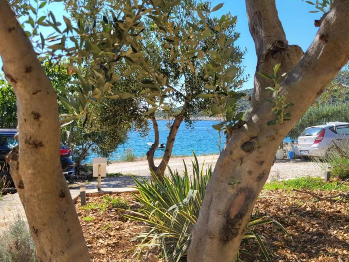Apartment Apartments Radacic - Two Bedroom Apartment With Terrace And Sea View (A2)
