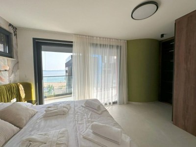Apartment Three-Bedroom Penthouse with Infinity Pool (The Skyview Penthouse) - S4 - Features photo 11