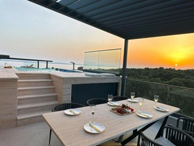 Apartment Three-Bedroom Penthouse with Infinity Pool (The Skyview Penthouse) - S4 - Outdoor photo 26