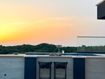 Apartment Three-Bedroom Penthouse with Infinity Pool (The Skyview Penthouse) - S4 - Outdoor photo 30
