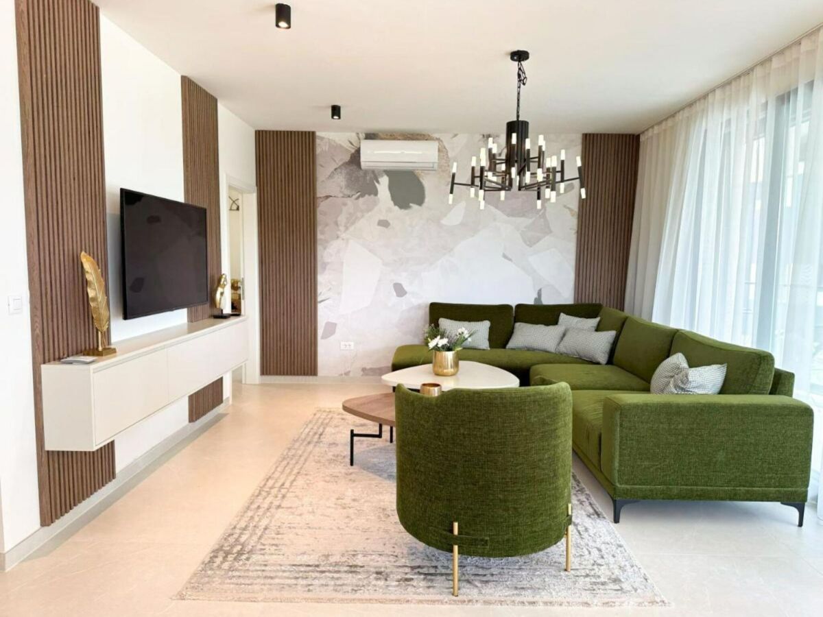 Apartment Three-Bedroom Penthouse (The Riviera Three) -S3