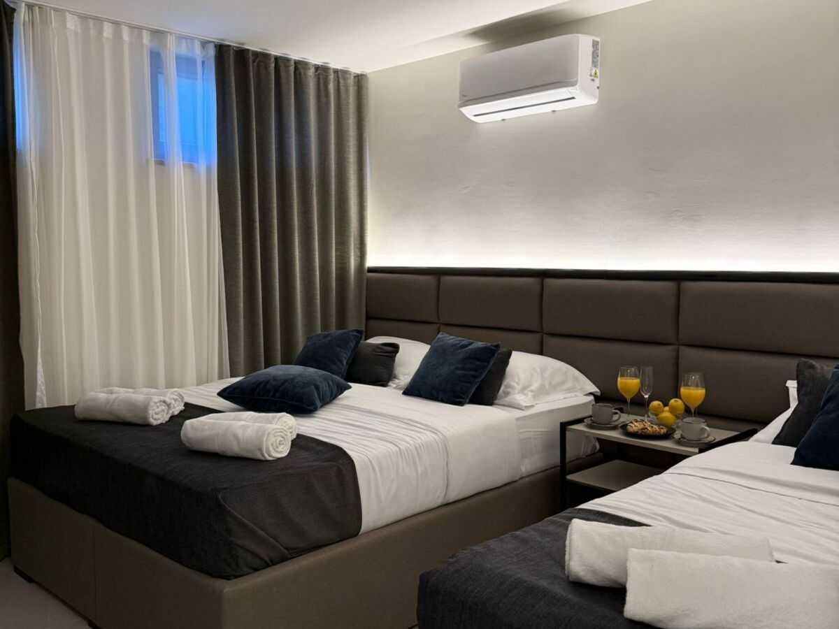 Apartment Studio Apartment (The Marina studio) -S6 - Features photo 3