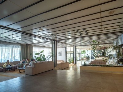 Apartment Hotel Issa - Double Room Sea View 3 - Features photo 18
